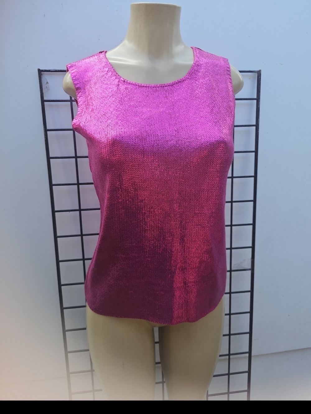 89th & Madison Metallic Fuchsia Sleeveless Top